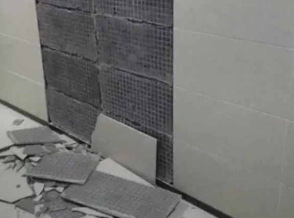 阆中瓷砖空鼓维修公司分享下阆中墙砖松动维修的知识